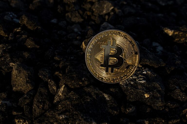 Visuele weergave van een gedecentraliseerd financieel netwerk met verbonden knooppunten op een blockchain